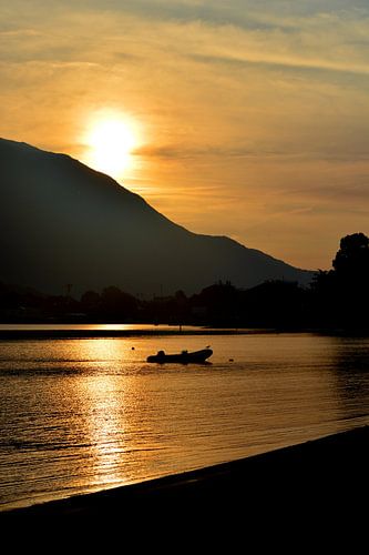 Zonsopkomst bij het Comomeer