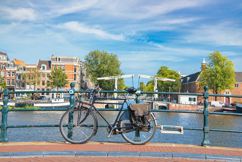 Amsterdam centrum grachtengordel in de zomer van Sjoerd van der Wal Fotografie