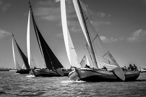 Drie skûtsjes aan de wind