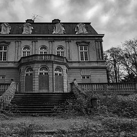 Spookhuis in zwart/wit van Jacco van der Giessen
