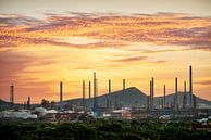 Isla refinery Curacao by Keesnan Dogger Fotografie thumbnail