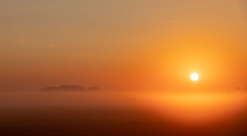Rising sun on a misty morning by Percy's fotografie