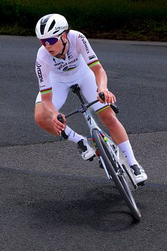 Lotte Kopecky in the rainbow jersey