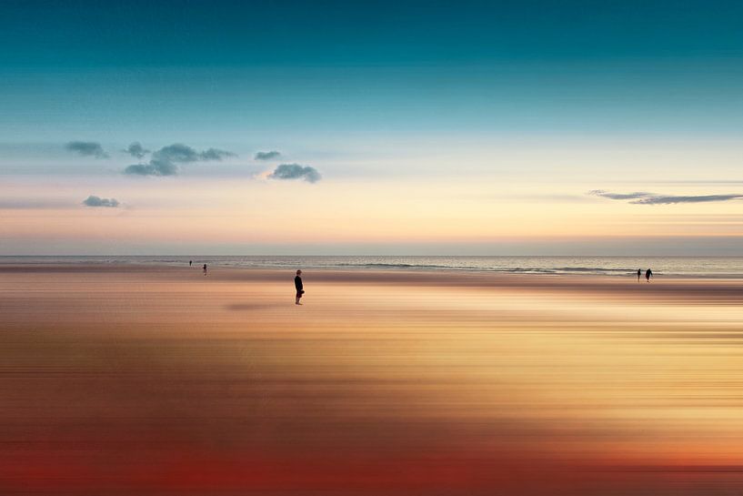 Alone on the beach - Abstraction by Dirk Wüstenhagen