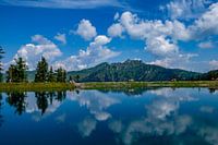 Spiegelung im Bergsee
