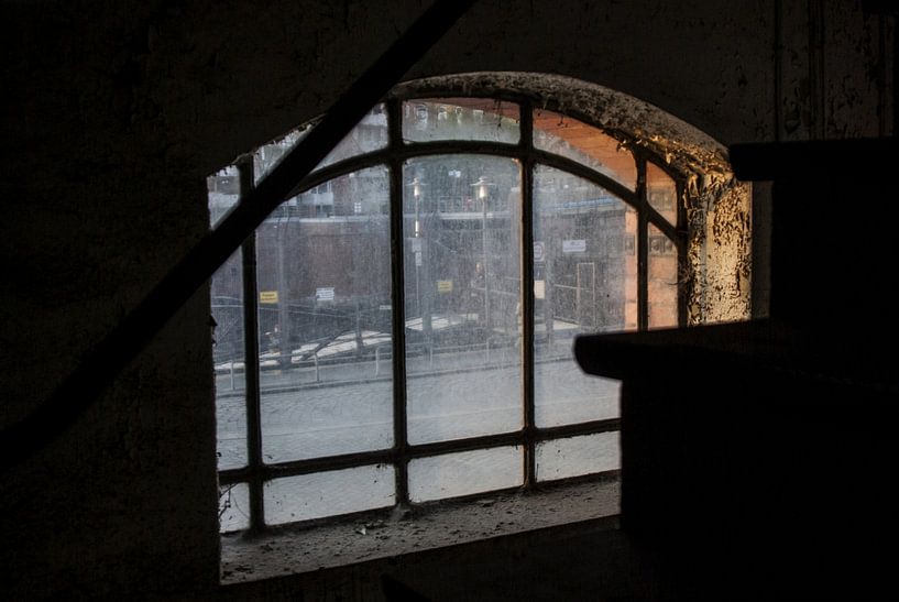 window to outside by Norbert Sülzner
