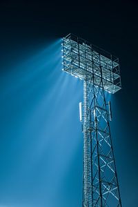 Lichtmast van De Kuip bij het Feyenoord Stadion van Mark De Rooij