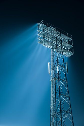 Lichtmast van De Kuip bij het Feijenoord Stadion van Mark De Rooij