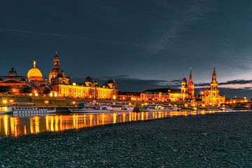 Dresden bij nacht van Sven Frech