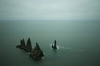 Reynisdrangar bij Vik, IJsland van Pep Dekker thumbnail