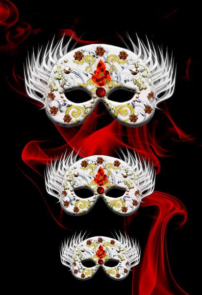 Three Masks van Roswitha Lorz