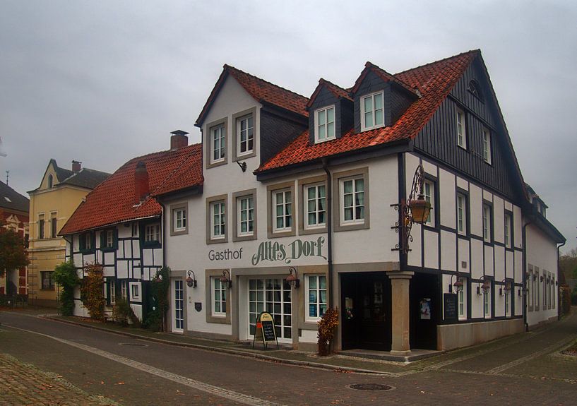 Oud dorp 2 van Edgar Schermaul