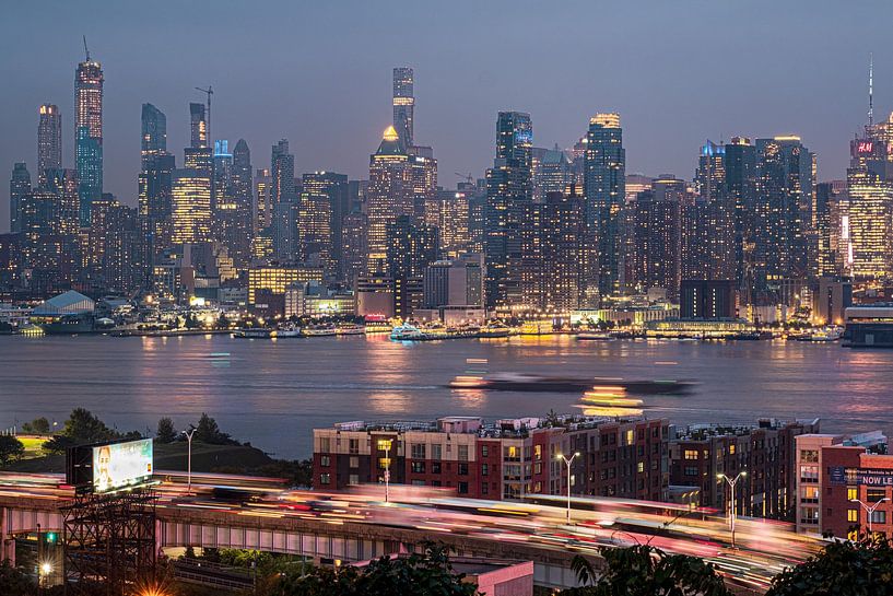 New York Midtown bij Blue Hour van Kurt Krause