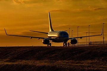 KLM Boeing 737-700 Black Kite. van Jaap van den Berg