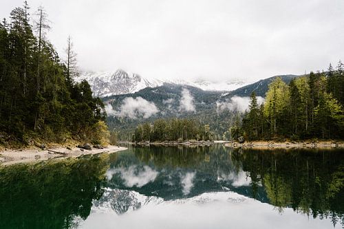 Landschaft spiegelbildlich