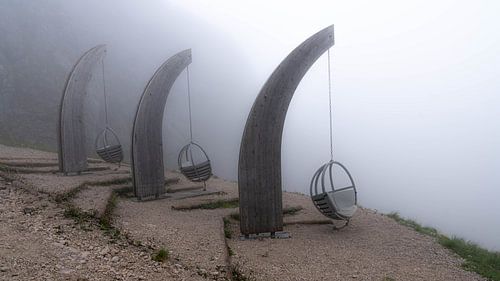 Big Swings in the German Alps in deep Mountain Fog