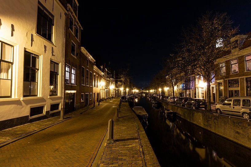 Straat in de nacht van Johan Honders