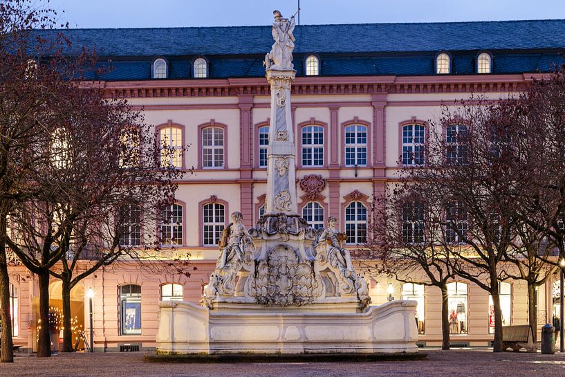 Fontaine de George Kornmarkt par Luis Emilio Villegas Amador