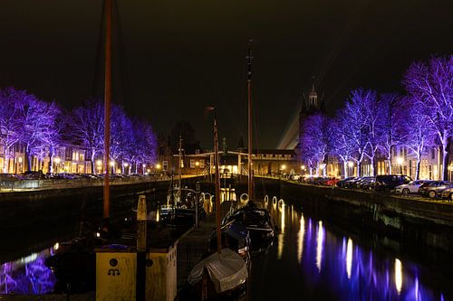 Zierikzee Oude Haven verlicht met Kerst van Dexter Reijsmeijer