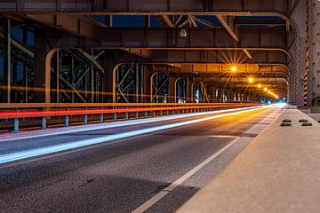 Elbe-bruggen met nachtverlichting van Felix Marx