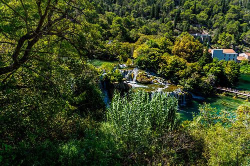 Silence d'émeraude - les eaux magiques de Krka sur Franklin Driessen