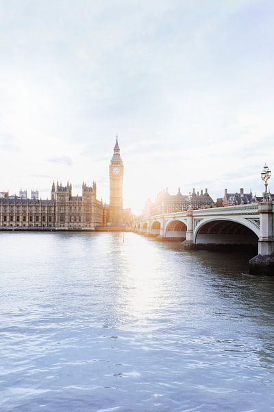 London von Hello Pompoyo