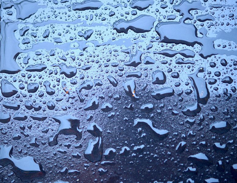 Goutte d&#039;eau noire par Lilly Wonderz