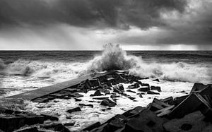 Storm aan de kust van VIDEOMUNDUM