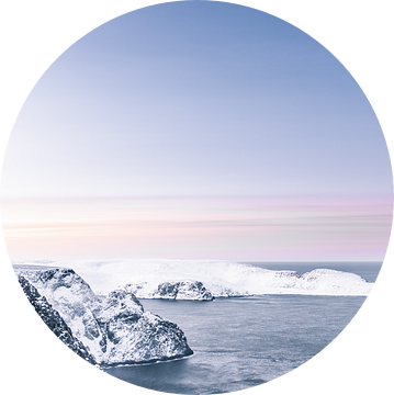 Noorwegen ~ Uitzicht vanaf de Noordkaap op de barentszzee van Peter Boon
