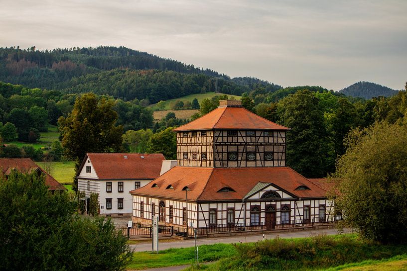 Bienvenue au monument technique &quot;Neue Hütte&quot; à Schmalkalden. par Oliver Hlavaty