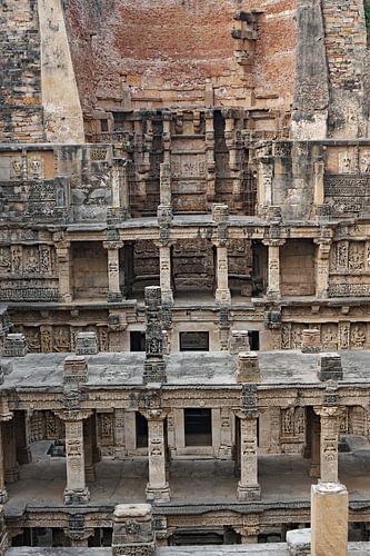 The sculpted well at Rani Ki Vav