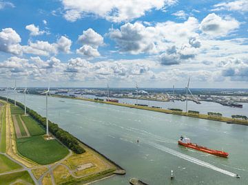 Canal Nieuwe Waterweg dans le port de Rotterdam sur Sjoerd van der Wal