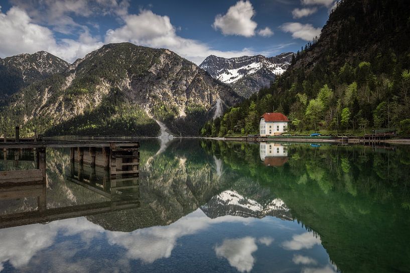Plansee with white house and jetty by Silvia Thiel