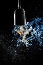 Kapot geschoten gloeilamp van Luc V.be