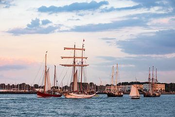 Segelschiffe auf der Hanse Sail in Rostock von Rico Ködder