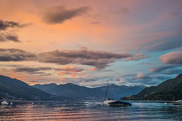 Atmosphärischer Cannobio, Lago Maggiore von Annie Jakobs