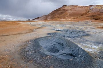 Námaskarð geothermisch gebied in IJsland van Tim Vlielander
