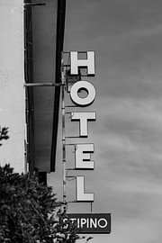 Schild des Hotels „Stipino“ in Lucca