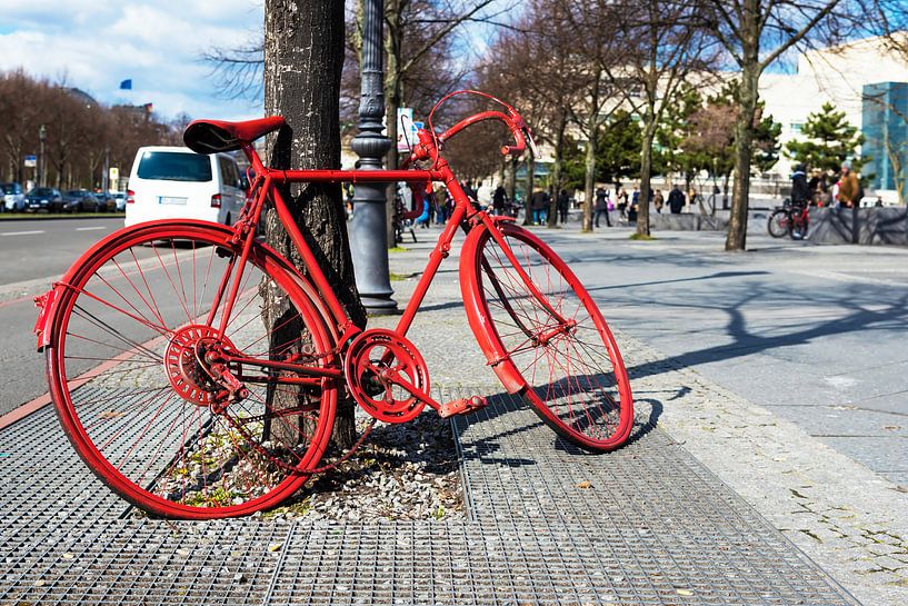 Bicyclette rouge par Frank Herrmann