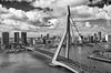 Erasmusbrug Rotterdam in zwart wit van Michèle Huge thumbnail