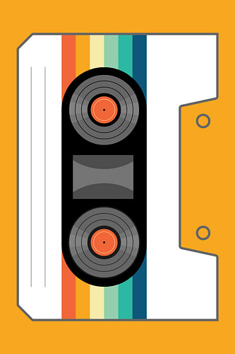 Décoration murale rétro sur le thème des cassettes audio, avec des formes géométriques audacieuses