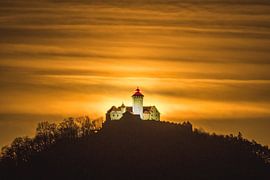 Lever de lune derrière le château de Wachsenburg en Thuringe sur Christian Möller Jork