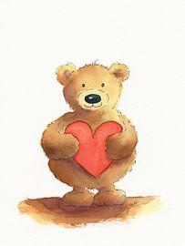 Teddybär der ein rotes Herz hält