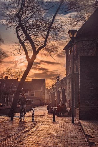 Betoverende Zonsondergang in Zwolle - Historische Straatfotografie als Wanddecoratie