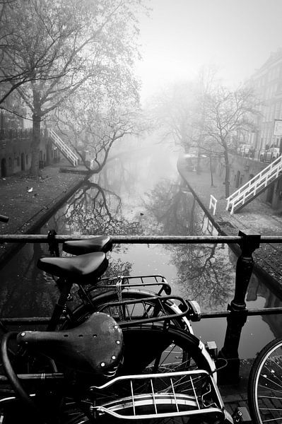 Utrecht in the fog by Elly de Vries