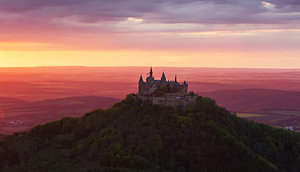 Burg Hohenzollern im Sonnenuntergang
