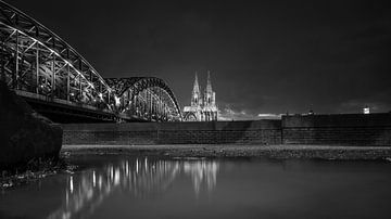 Cologne in black and white by Dennis Donders