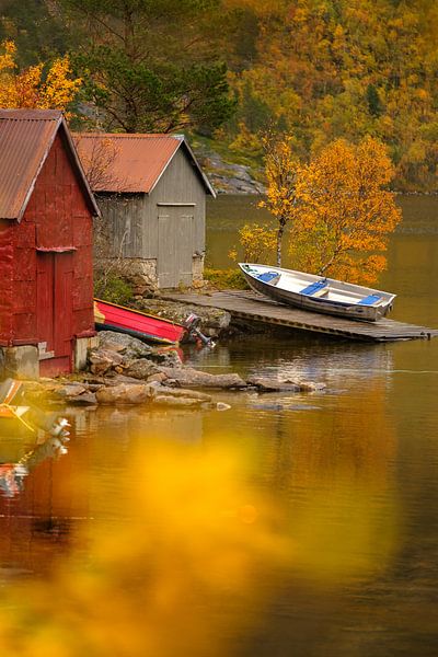 Autumn magic in Norway: colourful boathouses amid stunning autumn colours by Melissa Peltenburg