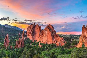 Garden of the Gods Park Sonnenuntergang in Colorado Springs - Colorado Landschaft drucken von Daniel Forster