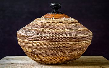 Handmade basket by Stijn Cleynhens